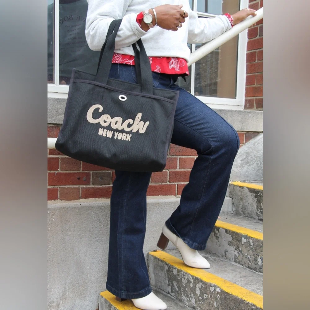 Coach NY Tote Bag - Picture 4 of 7
